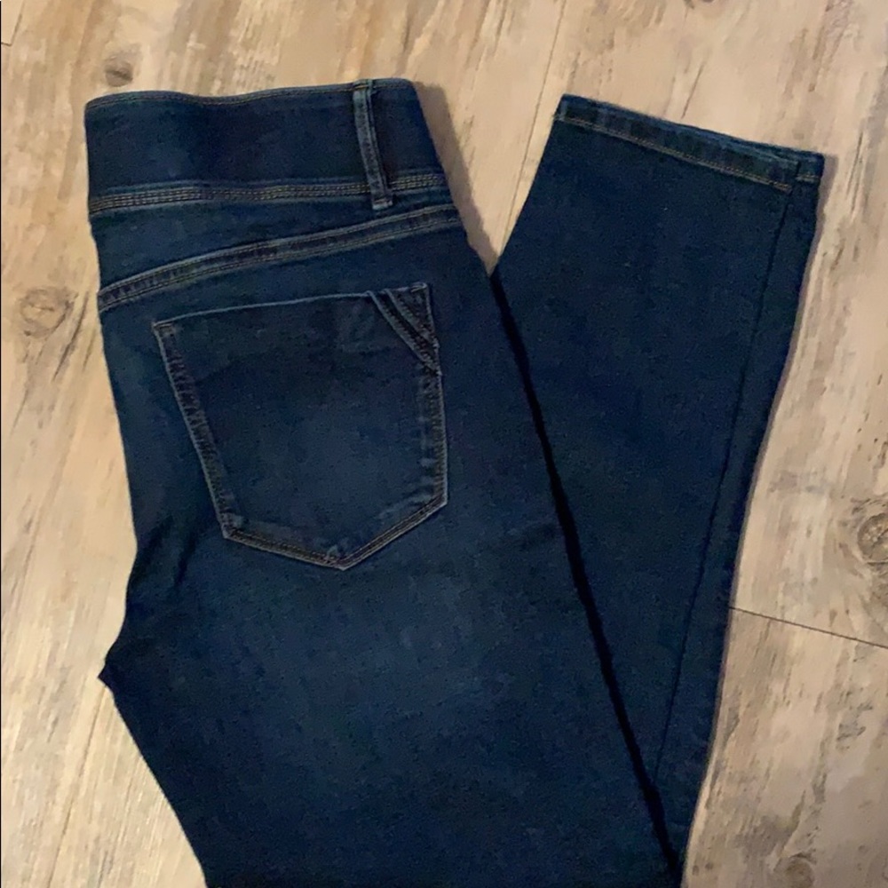 🥨 Apt 9 Jeans